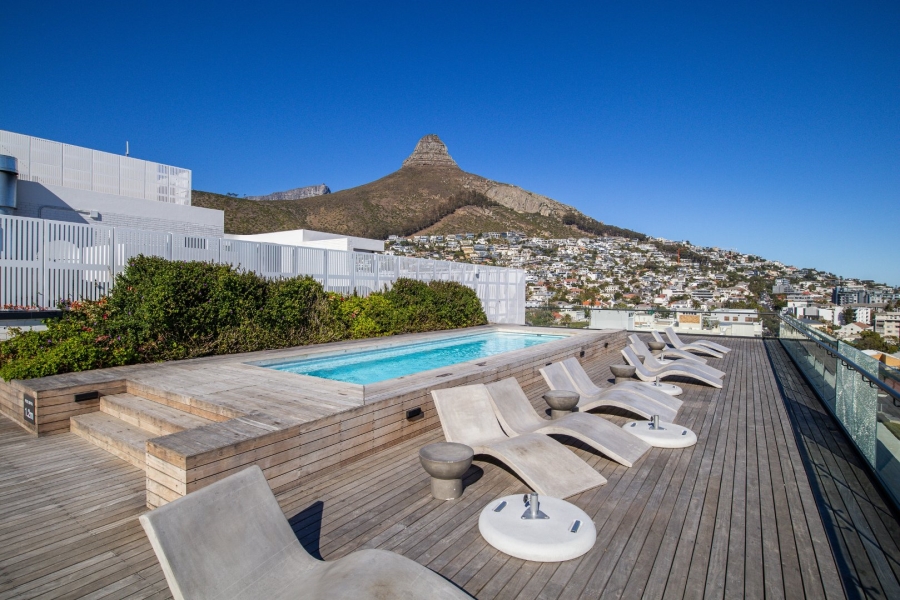 1 Bedroom Property for Sale in Sea Point Western Cape